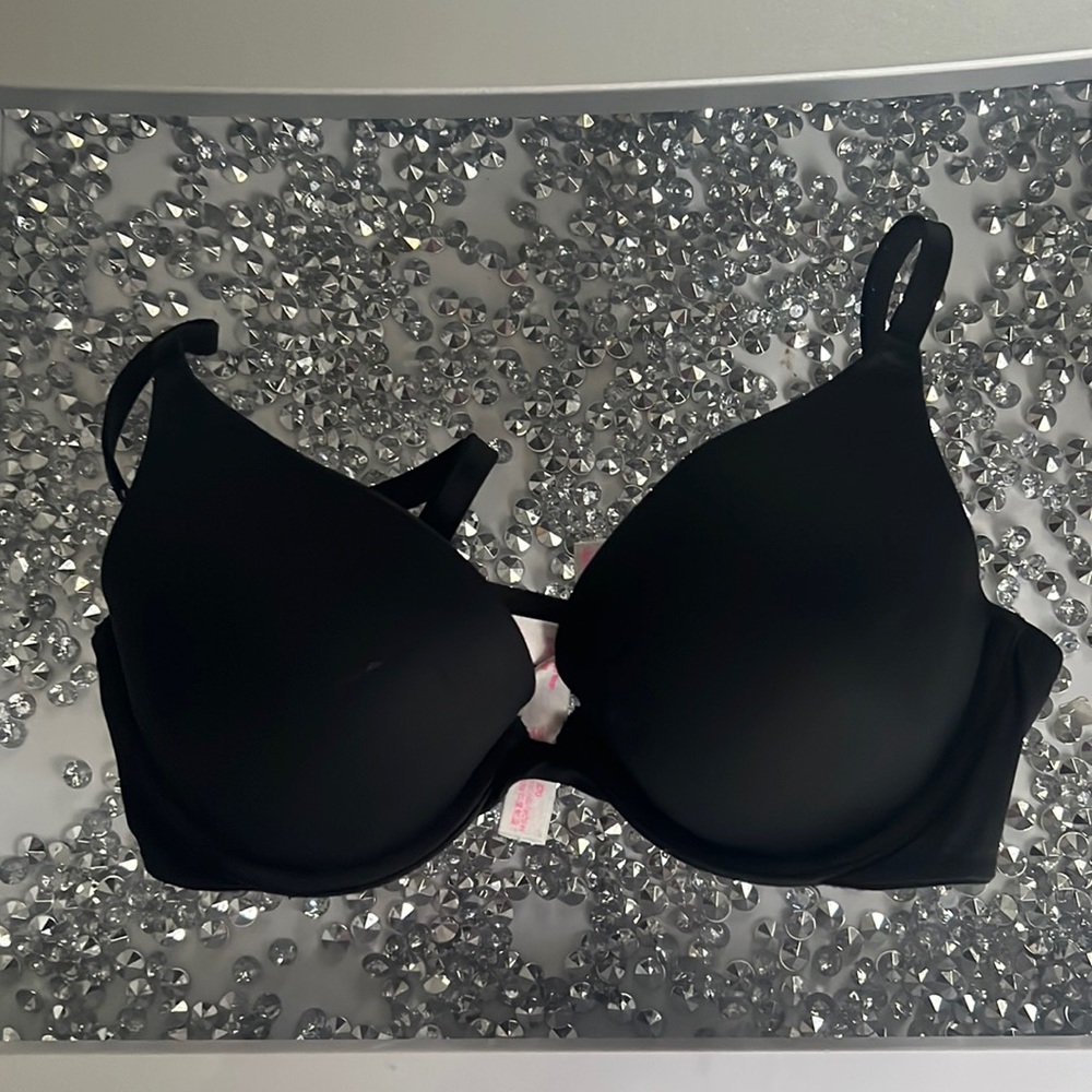 PINK Victoria’s Secret 32b slight push up bra
